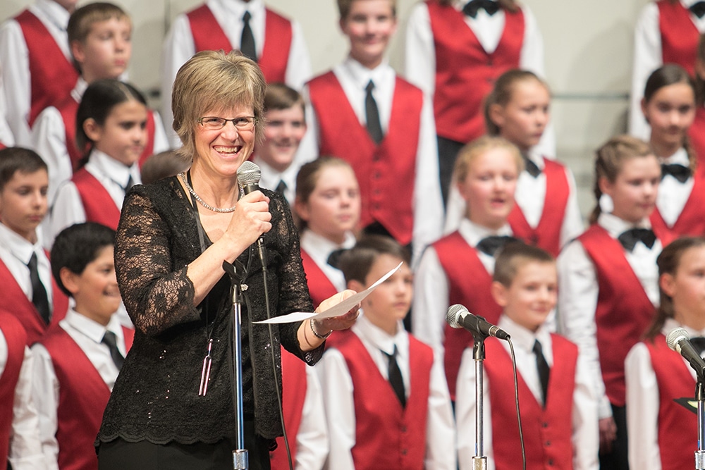 Shenandoah Valley Children's Choir under the direction of Janet Hostetler (EMHS class of 1983).